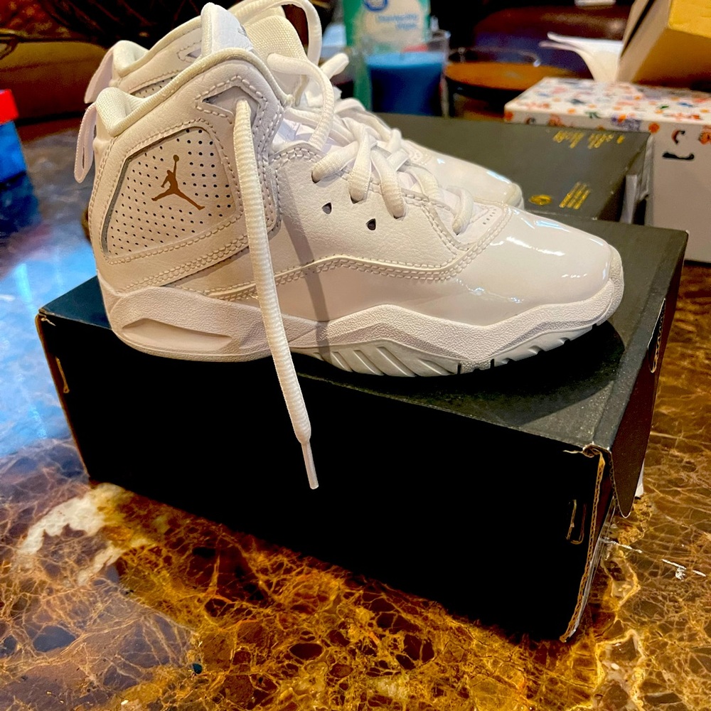 Boys Jordan's